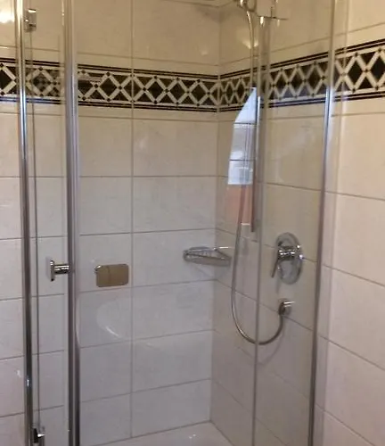 尤伦图姆公寓 公寓 *